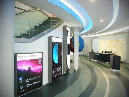 /digitalni-planetarium-a-hvezdarna-v-hradci-kralove
